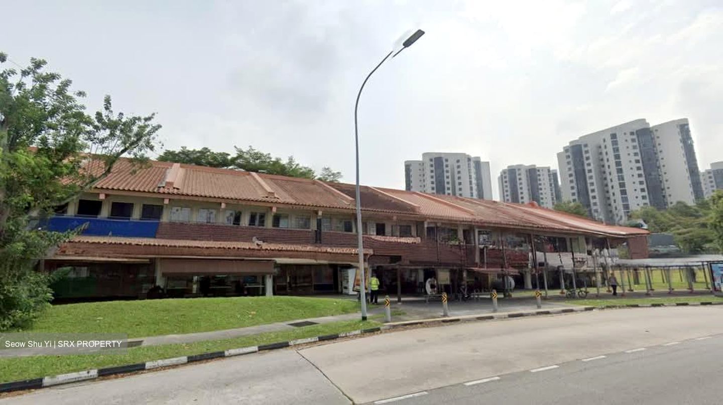 Jurong East Avenue 1 (D22), Shop House #560752791